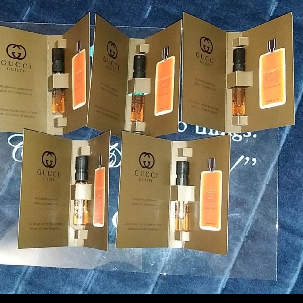 Gucci Guilty Cards lot of 5 - Picture 2 of 4